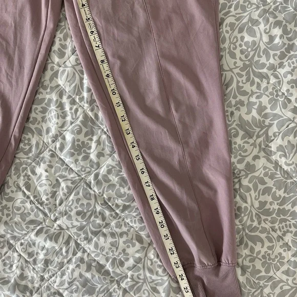 Lavender Jogger Pants Vanilla Star S - Picture 2 of 8